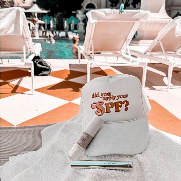 NWT “Did you apply your SPF” White Graphic Preppy Pool Day Trucker hat - Picture 1 of 5